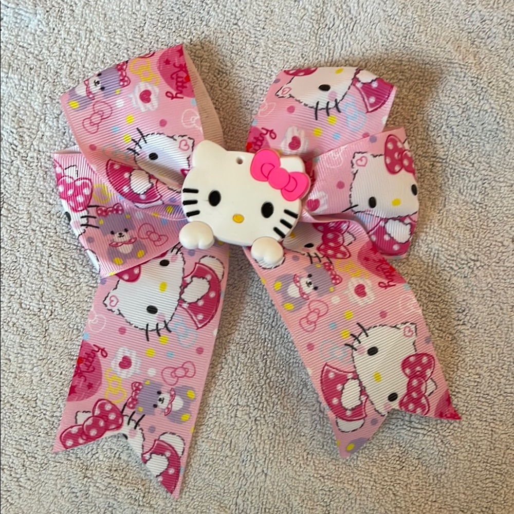 Hello Kitty Pink Hair Bow new